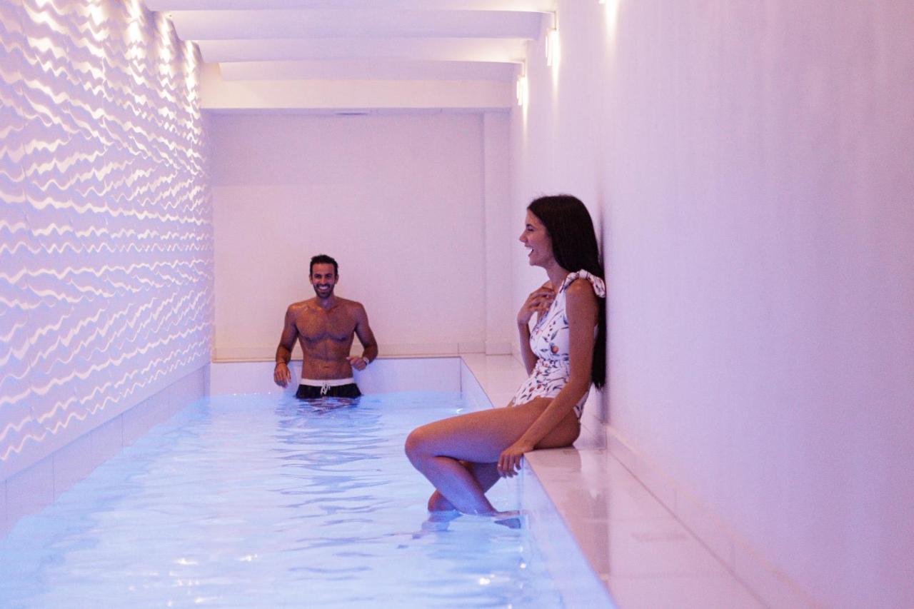 Hermes Grand Luxury Beachfront Villa & Spa, By Thinkvilla Skaleta Exteriér fotografie