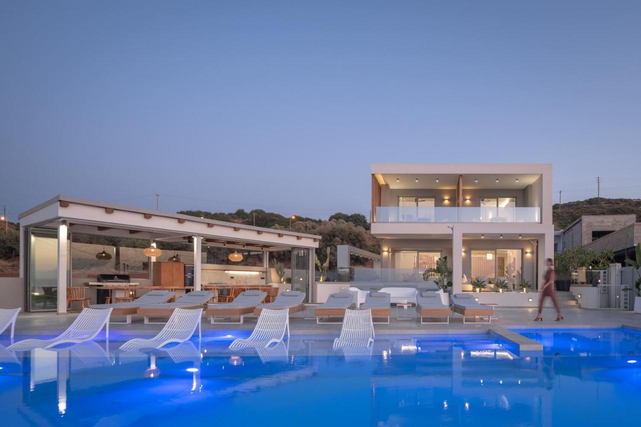Hermes Grand Luxury Beachfront Villa & Spa, By Thinkvilla Skaleta Exteriér fotografie